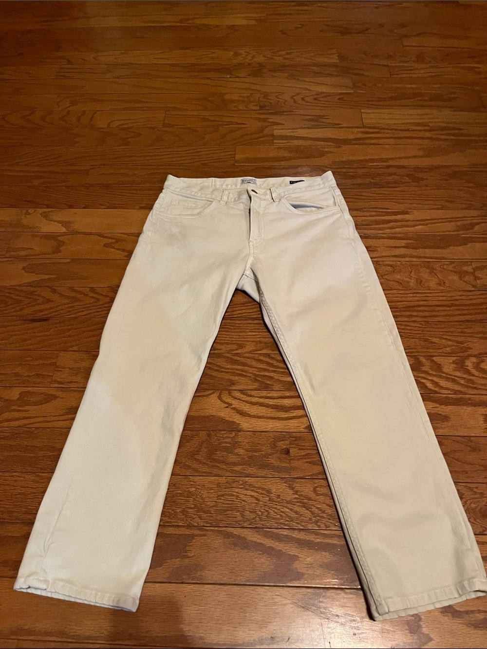 Faherty Coastline Chino Jean/Pants in Stone Beige - Size 31x30Description:Excel